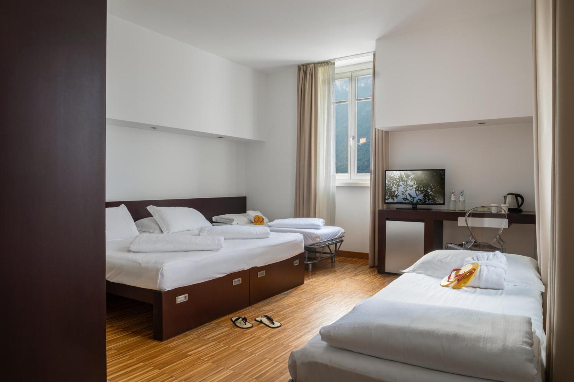 Astoria Resort Riva del Garda Esterno foto